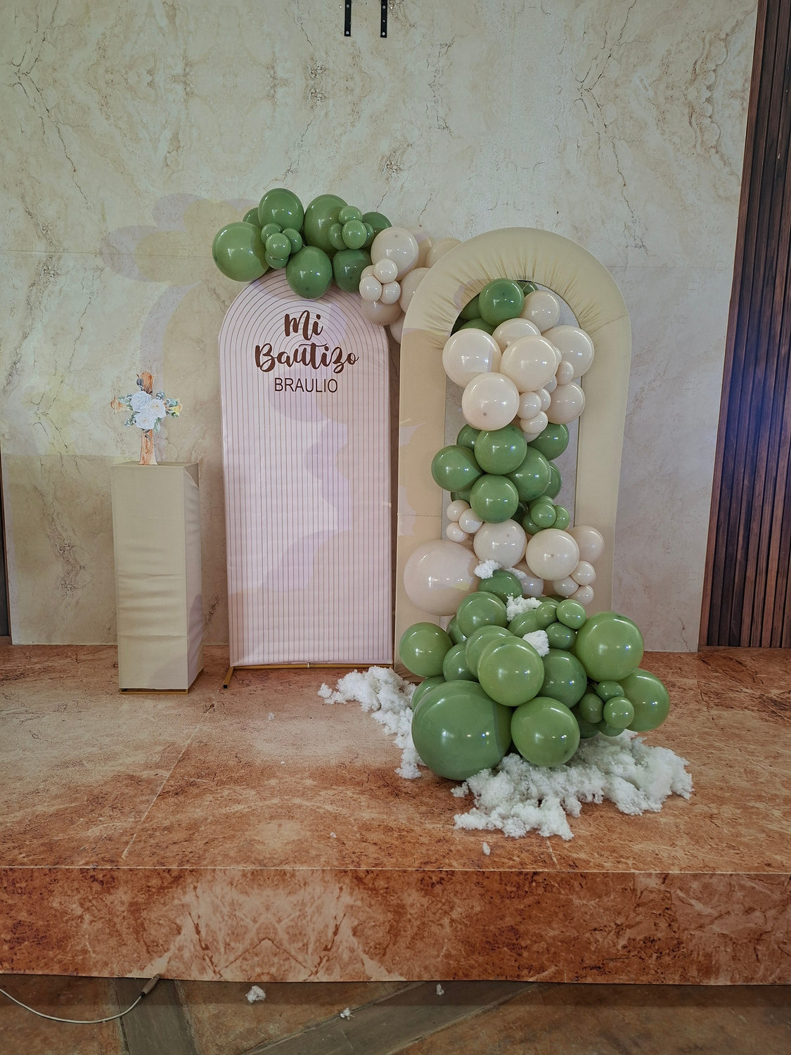 Decoración de evento con globos
